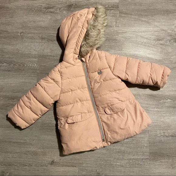 ZARA Dusty pink puffer jacket with removable fur hood. - Picture 1 of 4